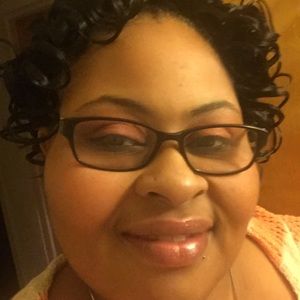 Meet your Posher, Renee